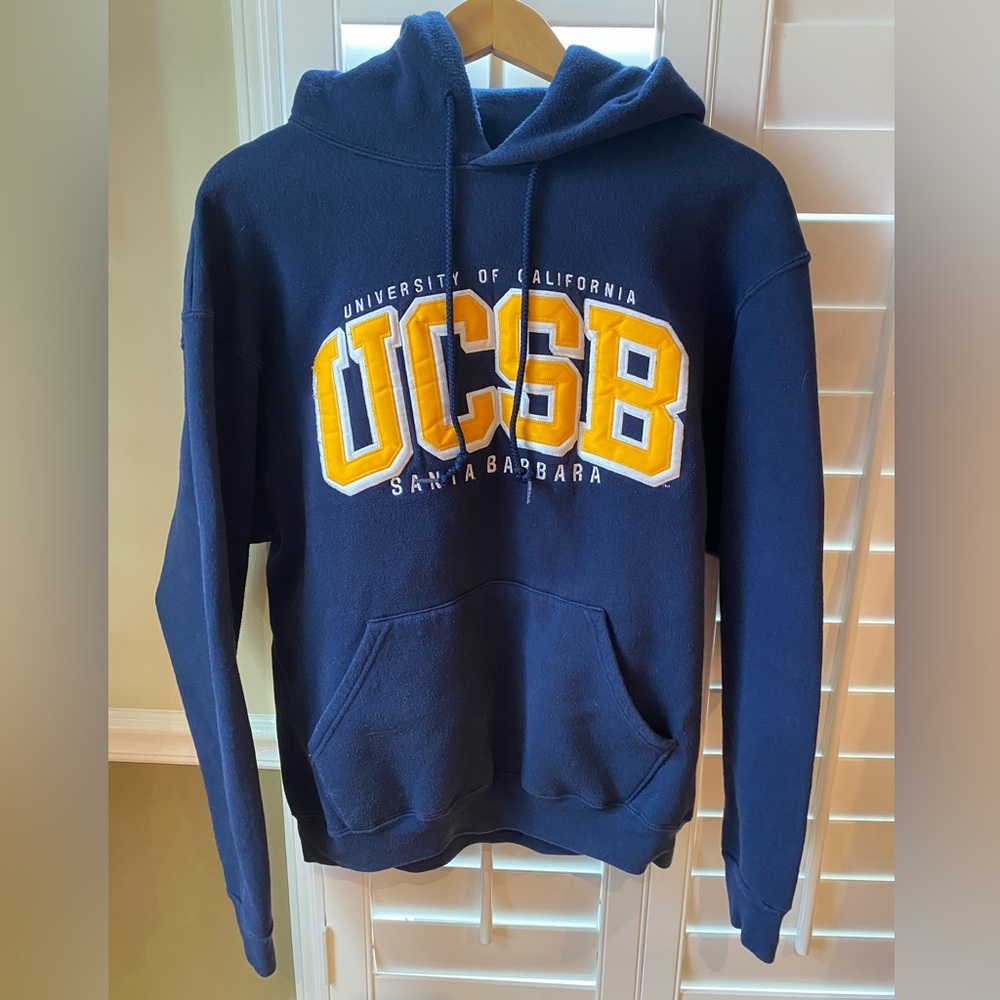 UCSB college hoodie size Large